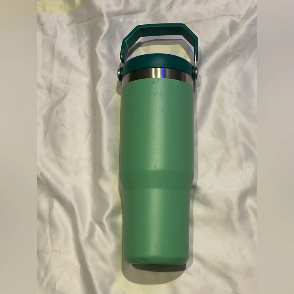 Stanley 30 oz Green Ice Flow Flip Top Tumbler - Picture 3 of 6